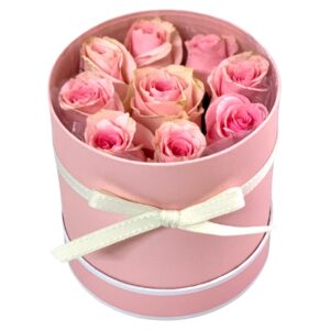 9 pink roses in hat box